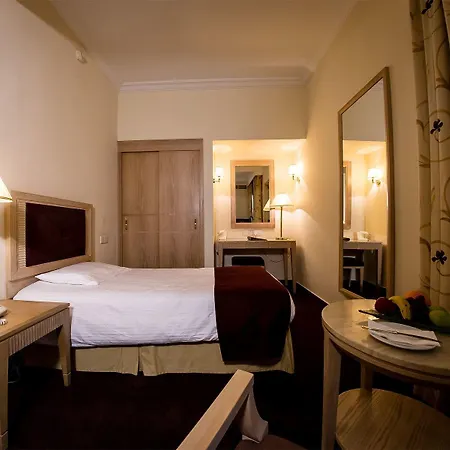 Curium Palace 4* Limassol