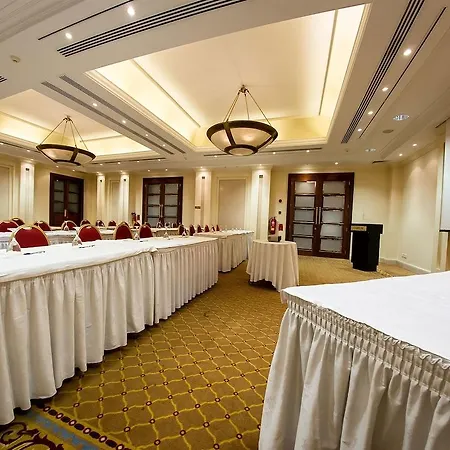 فندق Curium Palace 4*