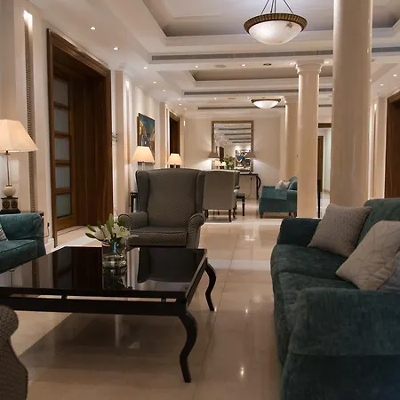 فندق Curium Palace ليماسول