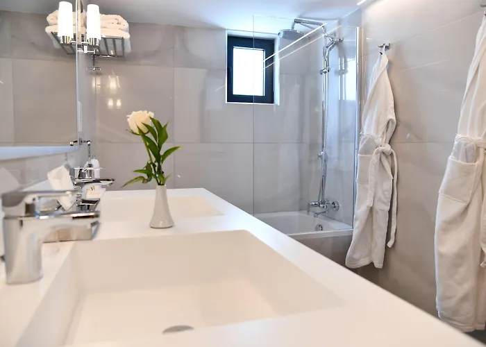 מלון Curium Palace לימסול