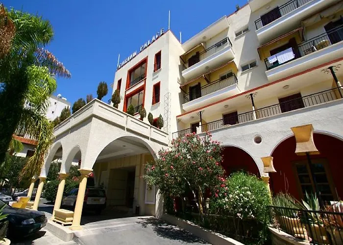 Curium Palace Hotel 4*