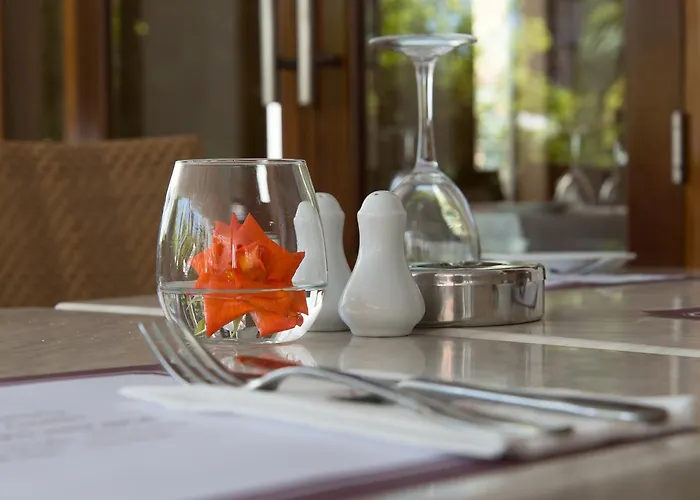 Curium Palace Hotel Lemesos