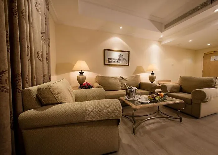 Curium Palace Hotel Lemesos