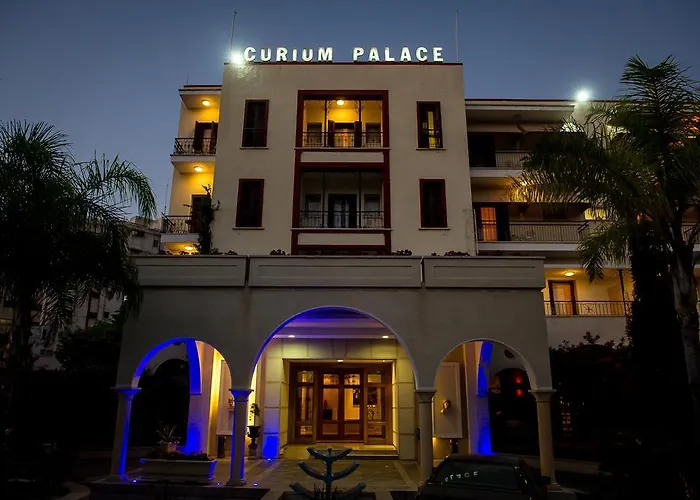 Curium Palace Hotel 4*