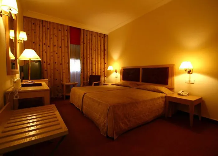 Curium Palace Hotel Lemesos