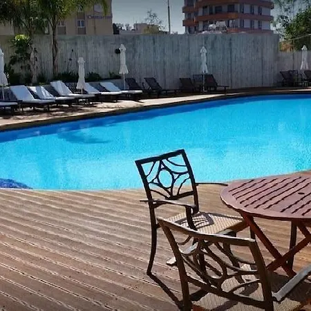 Curium Palace Отель Лимасол