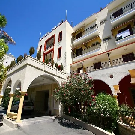Curium Palace Hotel 4*