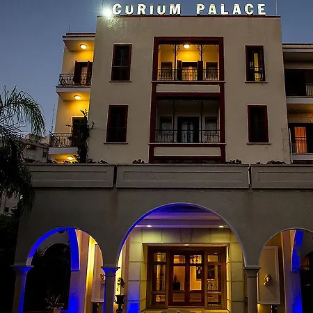 Отель Curium Palace Лимасол